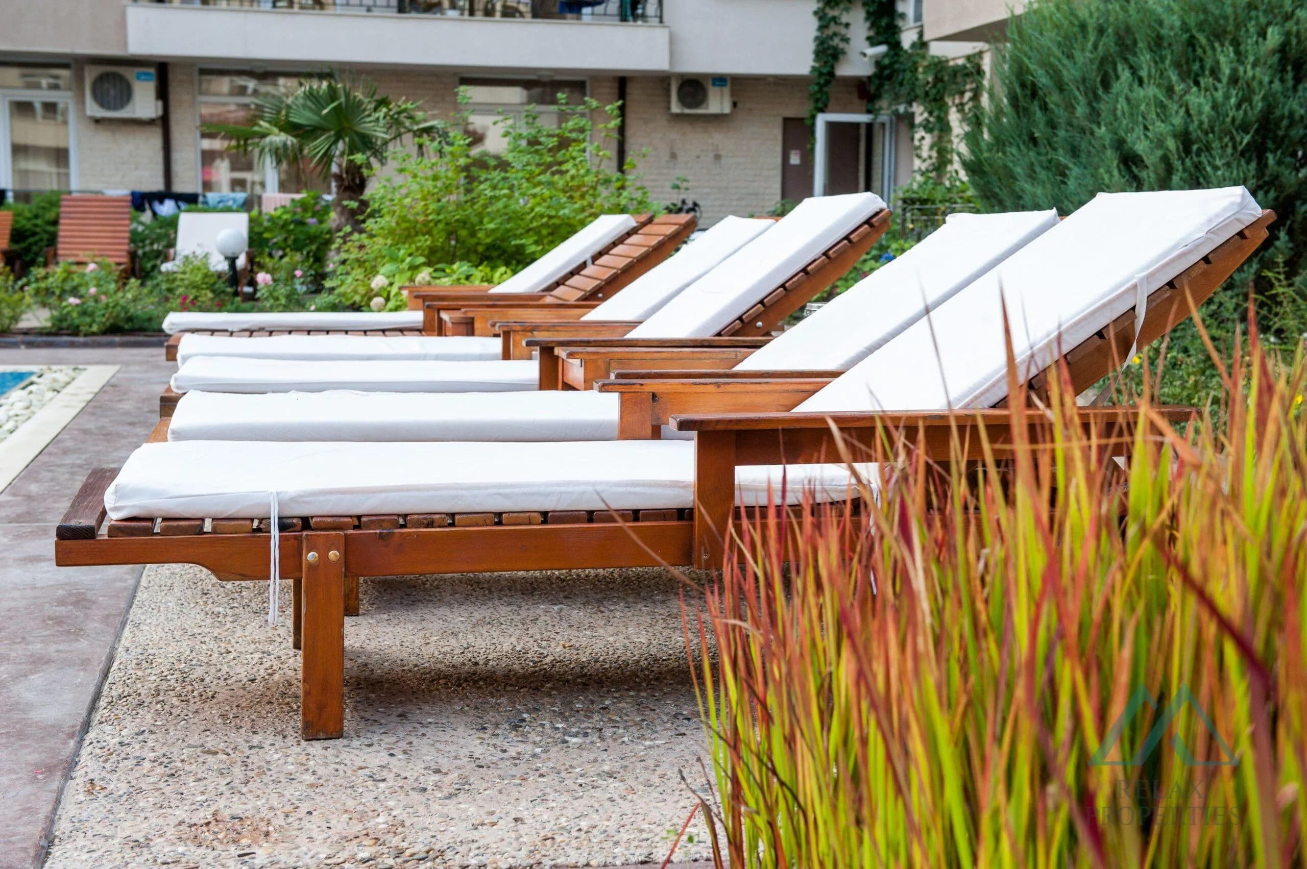 Veľký 48m2 apartmán s výhľadom na bazén v komplexe Dawn Park, Slnečné pobrežie. - foto 4