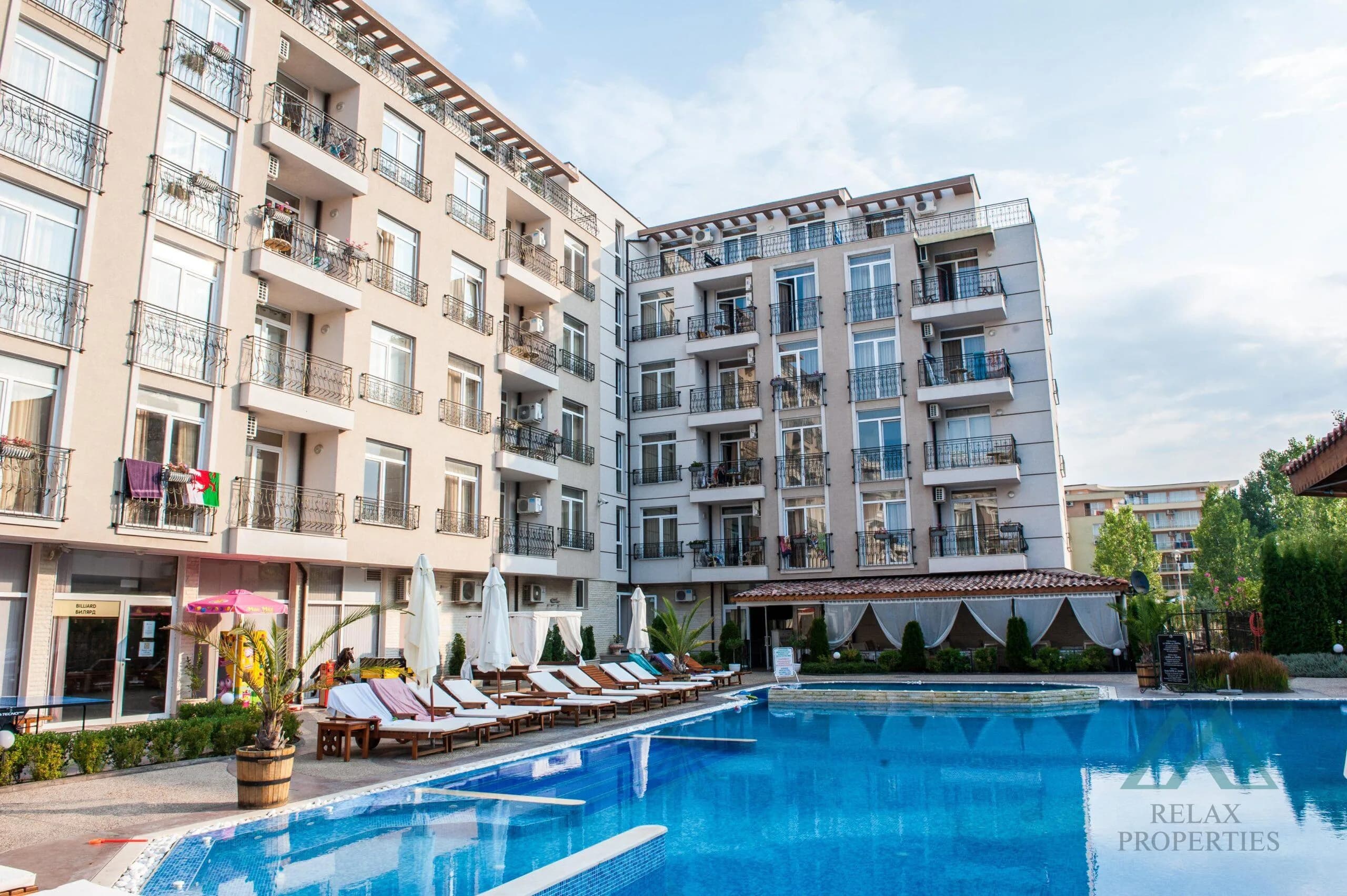 Veľký 48m2 apartmán s výhľadom na bazén v komplexe Dawn Park, Slnečné pobrežie. - foto 7