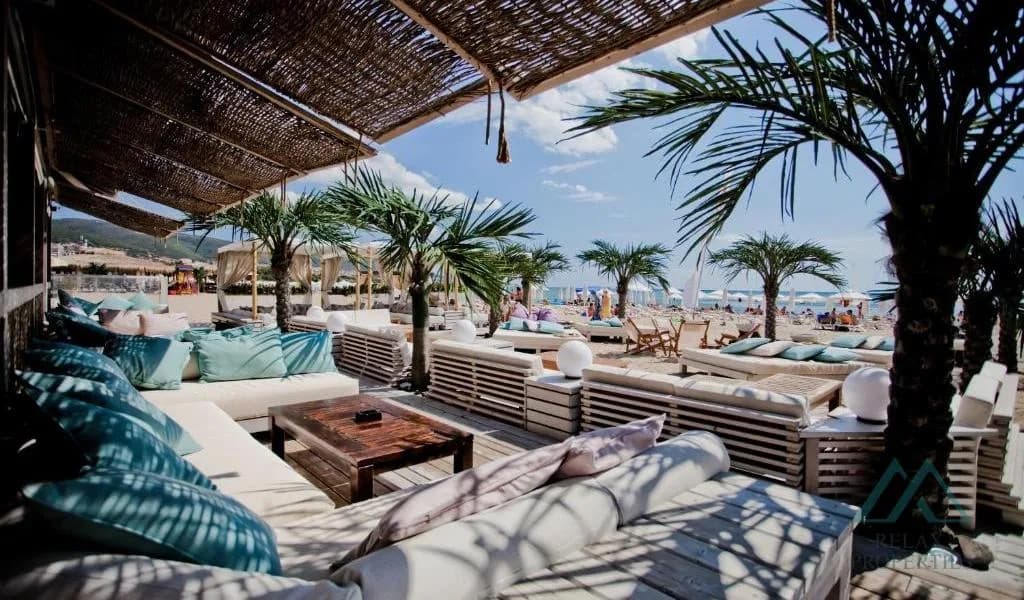 Apartment in the luxurious 4* DIT Majestic Beach Resort complex, first line by the sea, Sunny Beach - foto 8