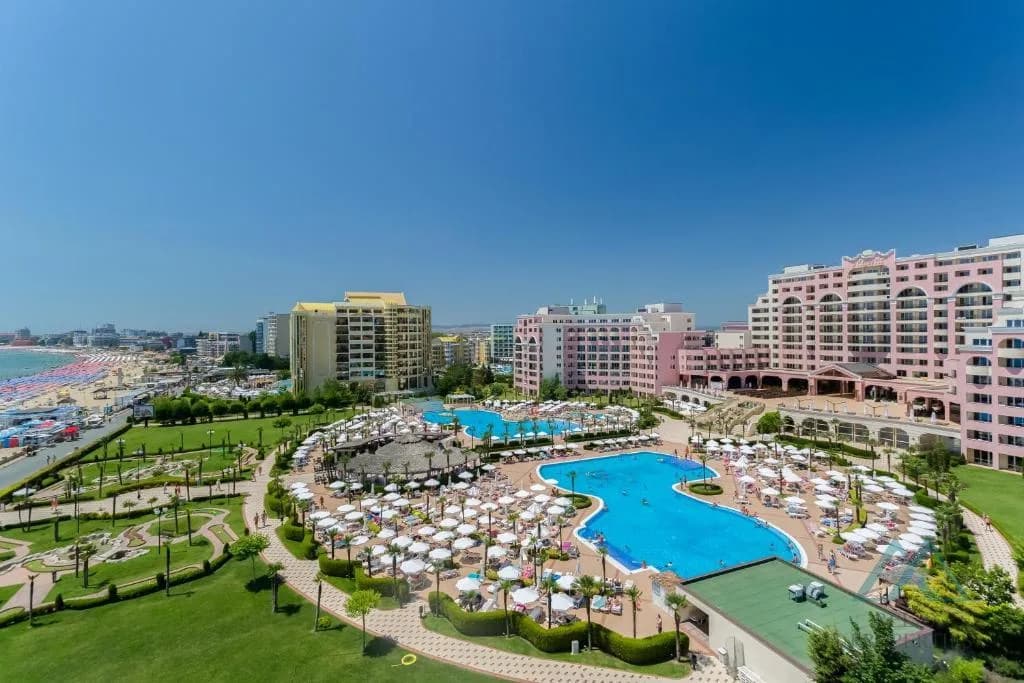 Apartment in the luxurious 4* DIT Majestic Beach Resort complex, first line by the sea, Sunny Beach - foto 19