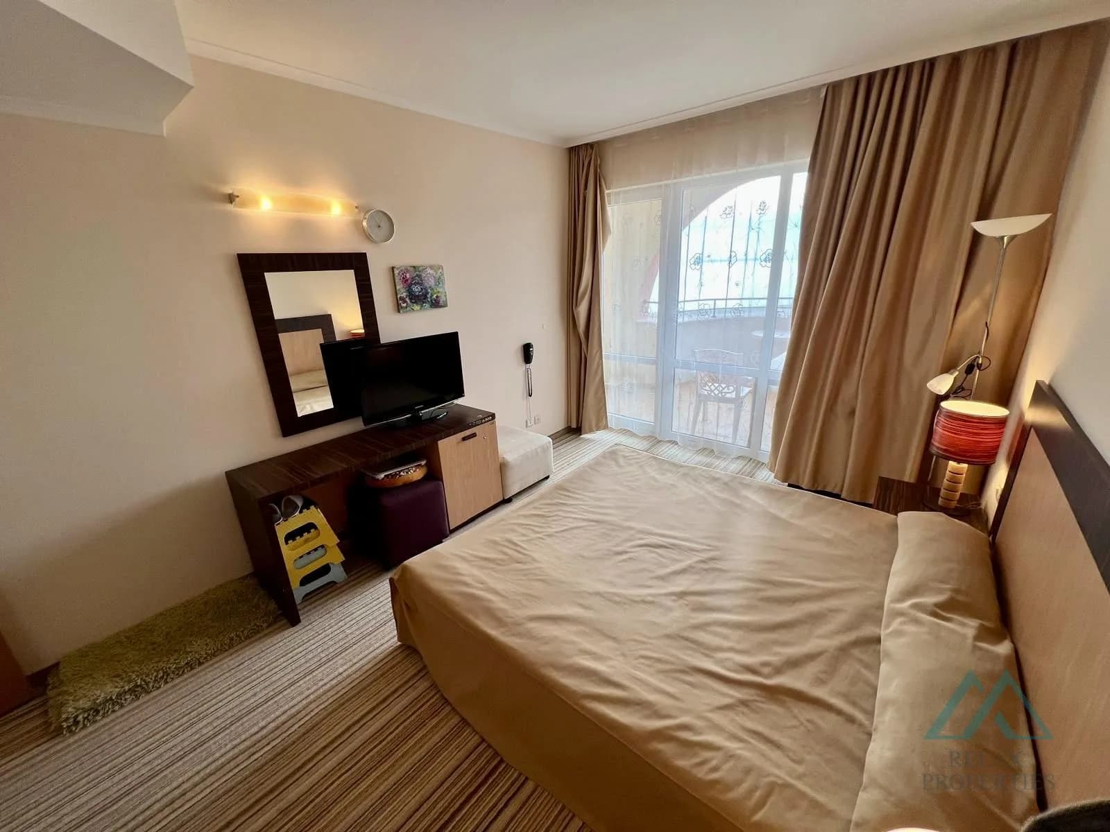 Luxusný 2-izbový apartmán s nádherným výhľadom na more, DIT Majestic Beach Resort, prvá línia, Slnečné pobrežie - foto 5